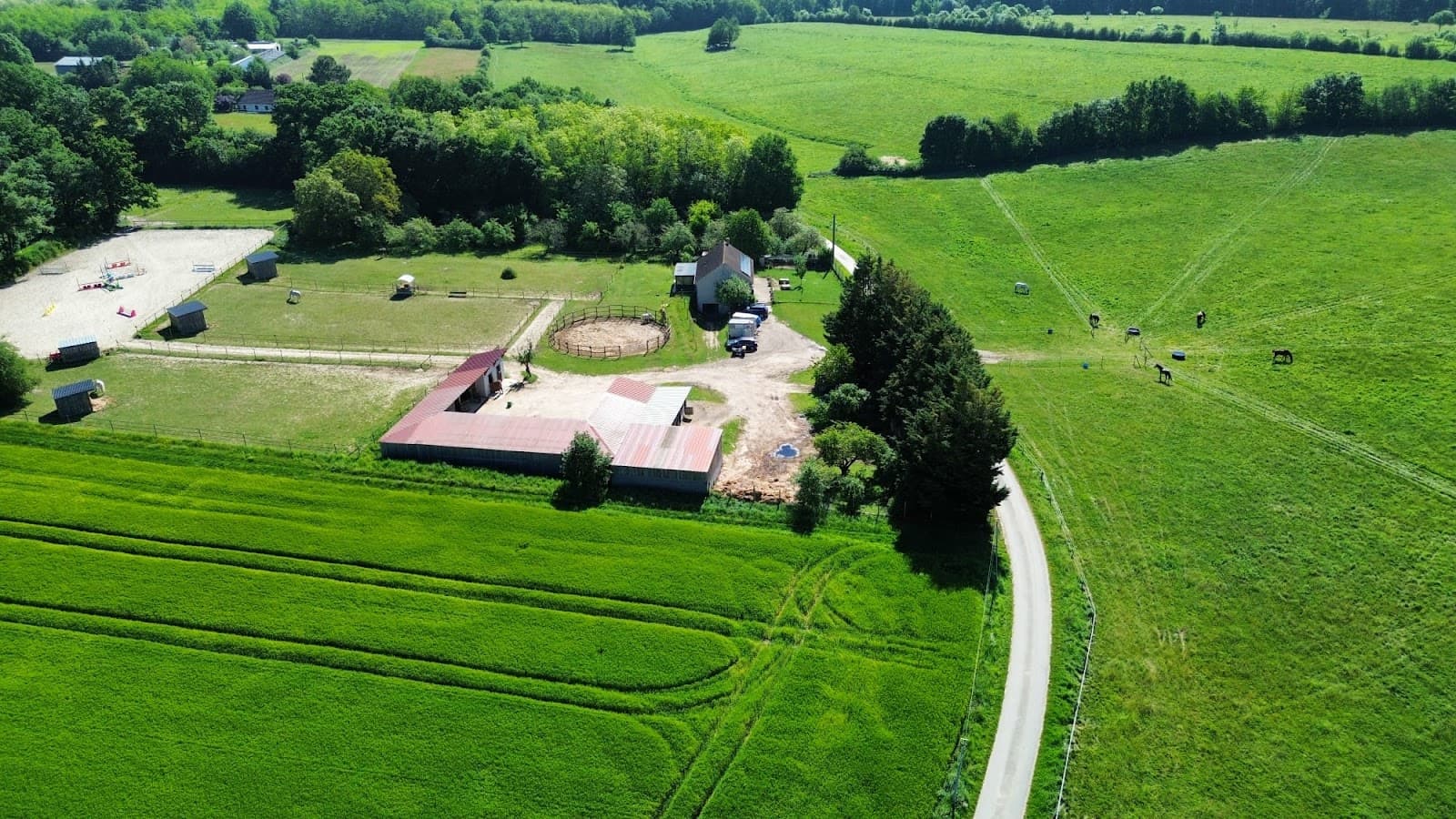ASSO ECURIE DES AMIS — photo 1