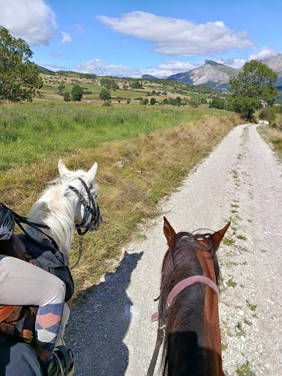 CENTRE EQUESTRE DE SUPERDEVOLUY — photo 1