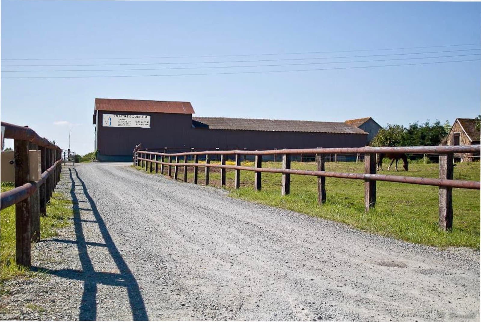 Centre équestre Vallon Juigné — photo 1