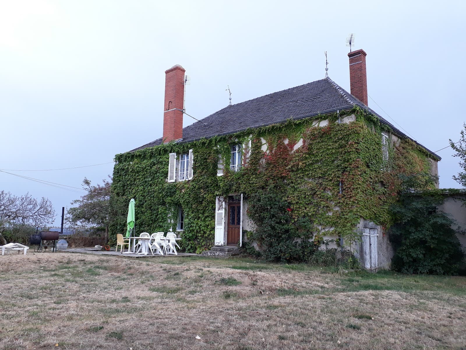 EARL DOMAINE DES HAUTS DE CLUNY — photo 1