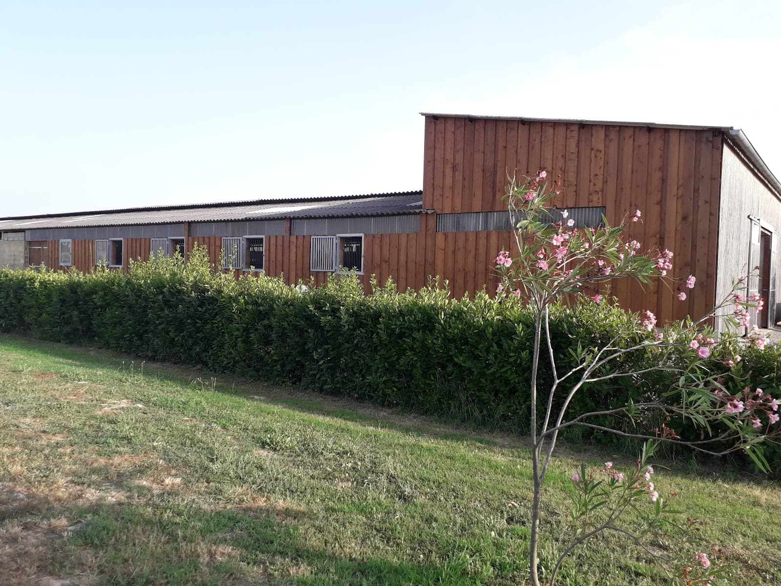 ECURIE DES BARREYROUS SEBASTIEN DEBENAY — photo 1