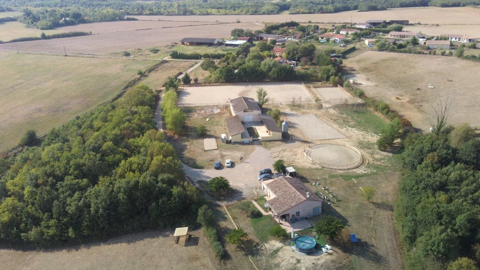 ECURIE LABATUT — photo 1