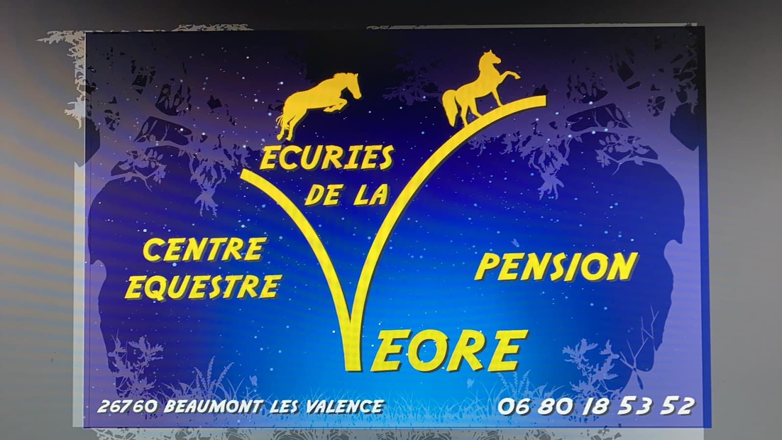 ECURIES DE LA VEORE — photo 1