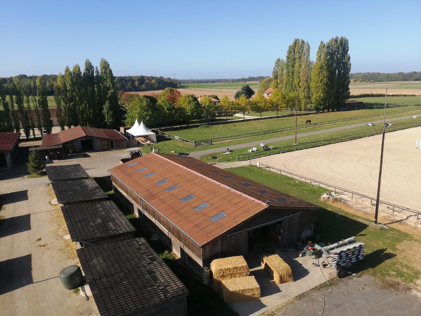 ECURIES DU JARD — photo 1