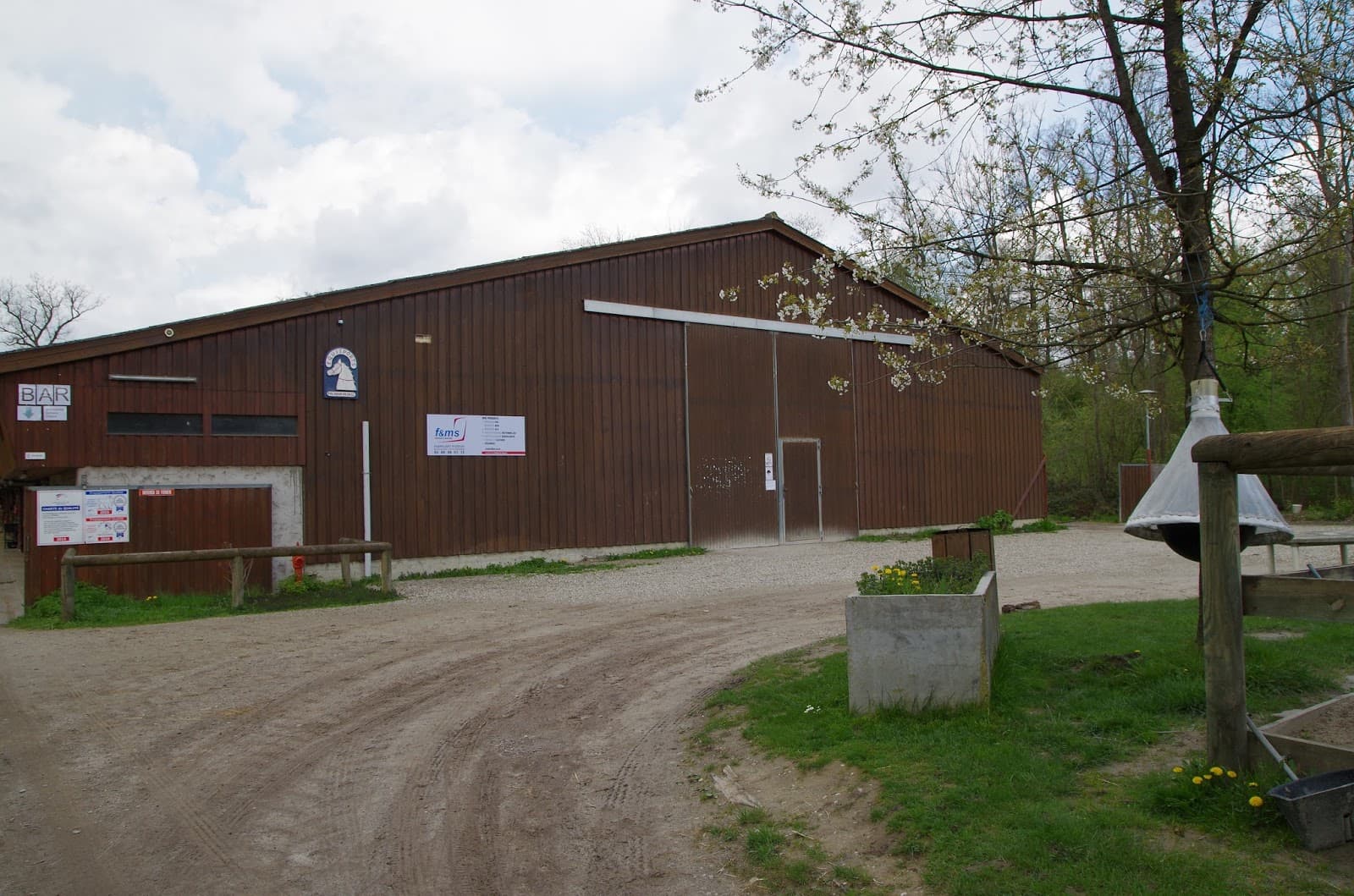 EQUISPORTS — photo 1