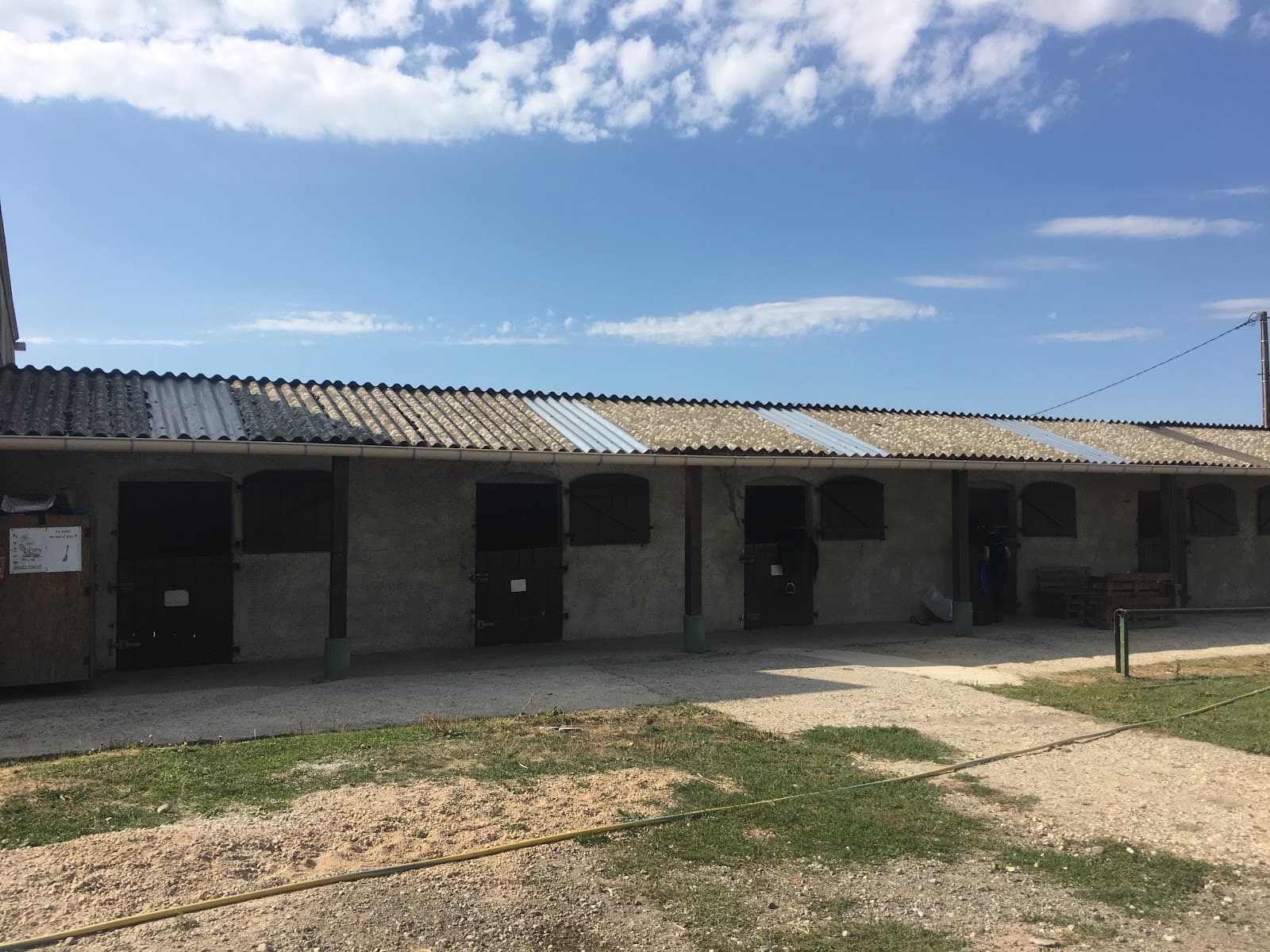 FERME EQUESTRE DE LA PERELE — photo 1