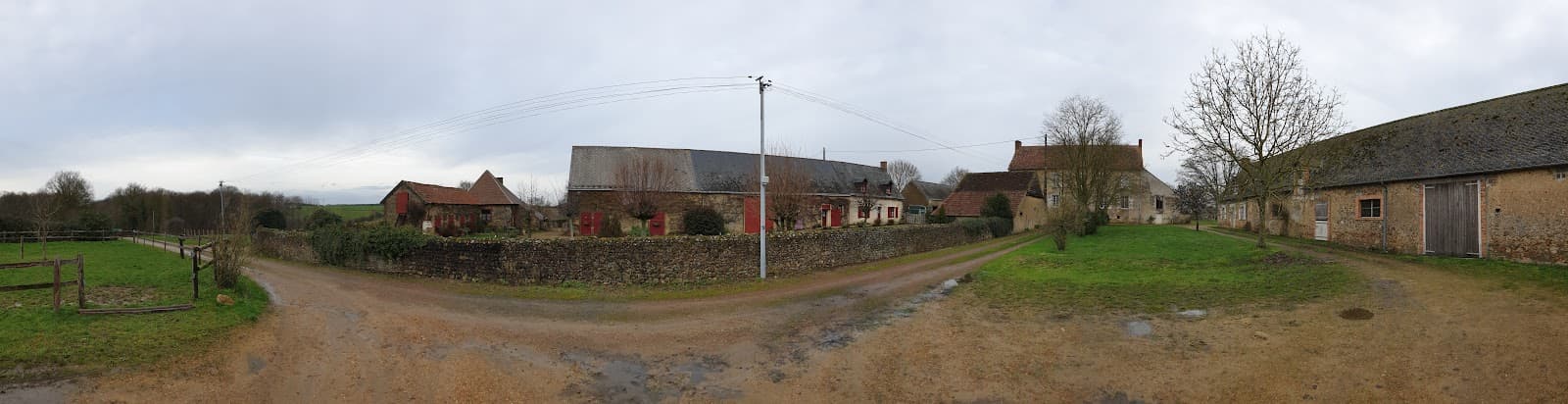 HARAS DES HAYES — photo 1