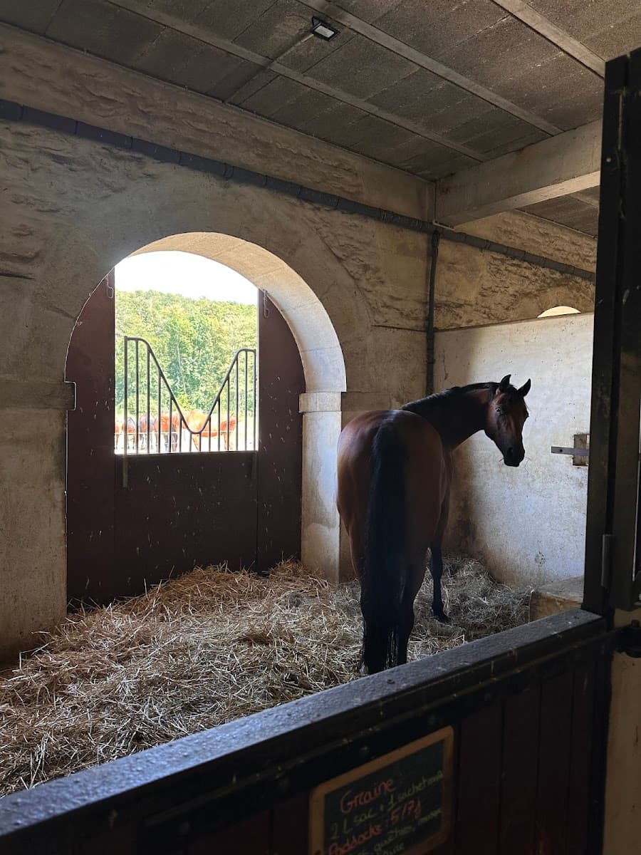 HARAS DU VAL DES ESCHOLIERS — photo 1