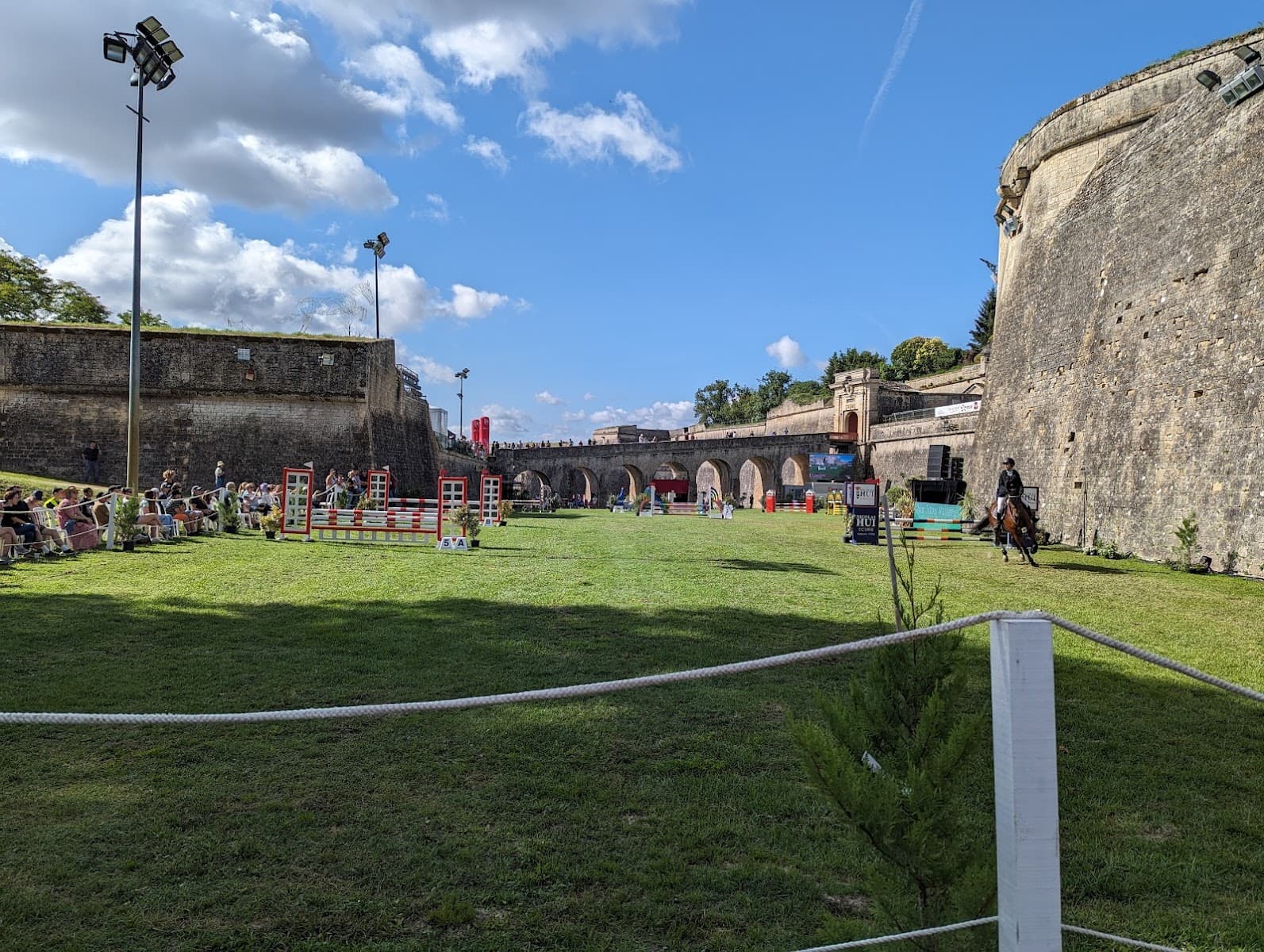 JUMPING DE BLAYE — photo 1
