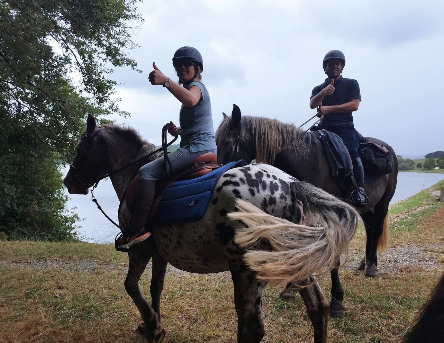 LA FOLIE DES GRANDEURS A CHEVAL — photo 1