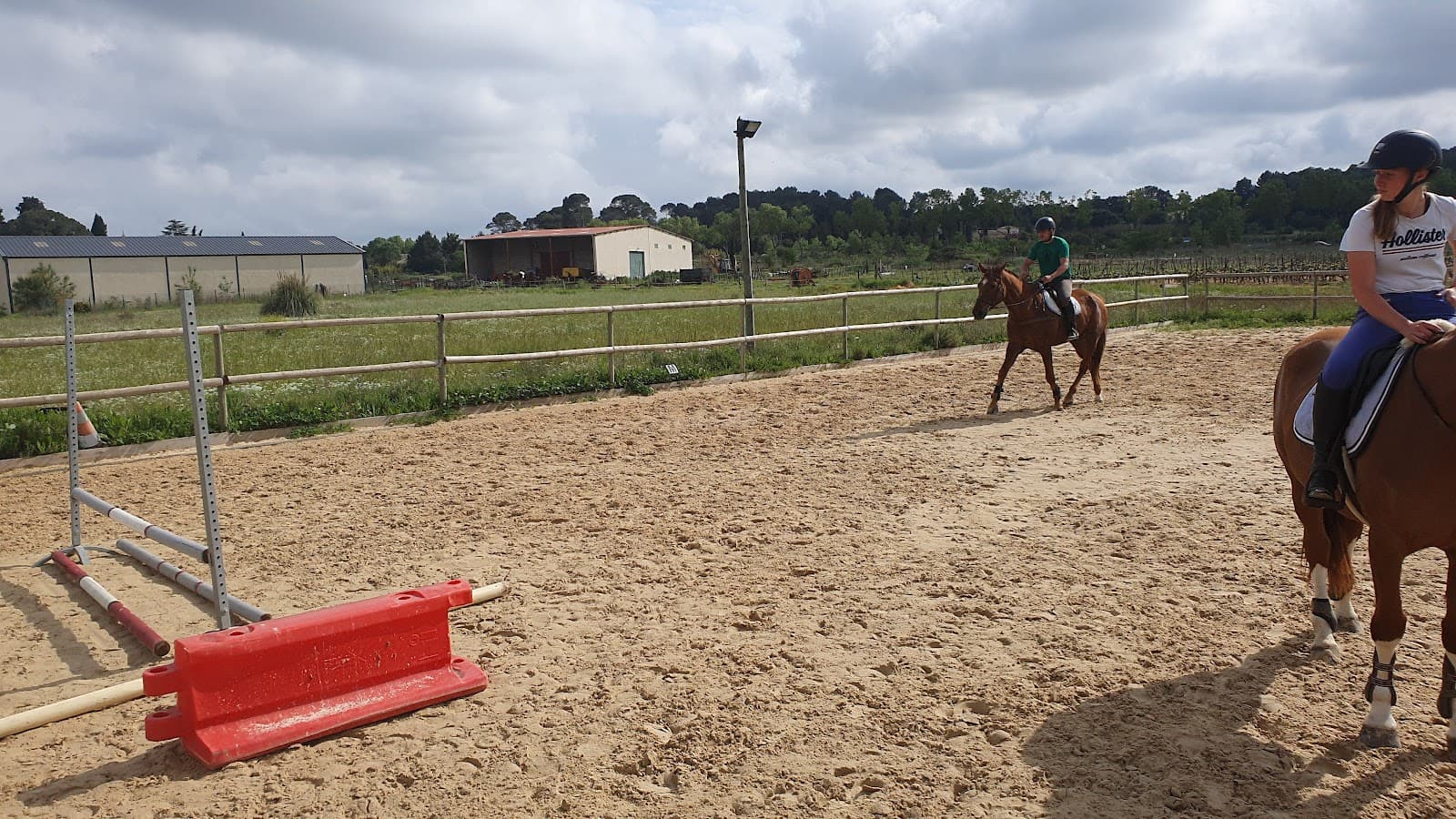 LES ECURIES DU COURCHAMP — photo 1